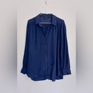 Banana Republic Navy Blue Women's Blouse, size Med.